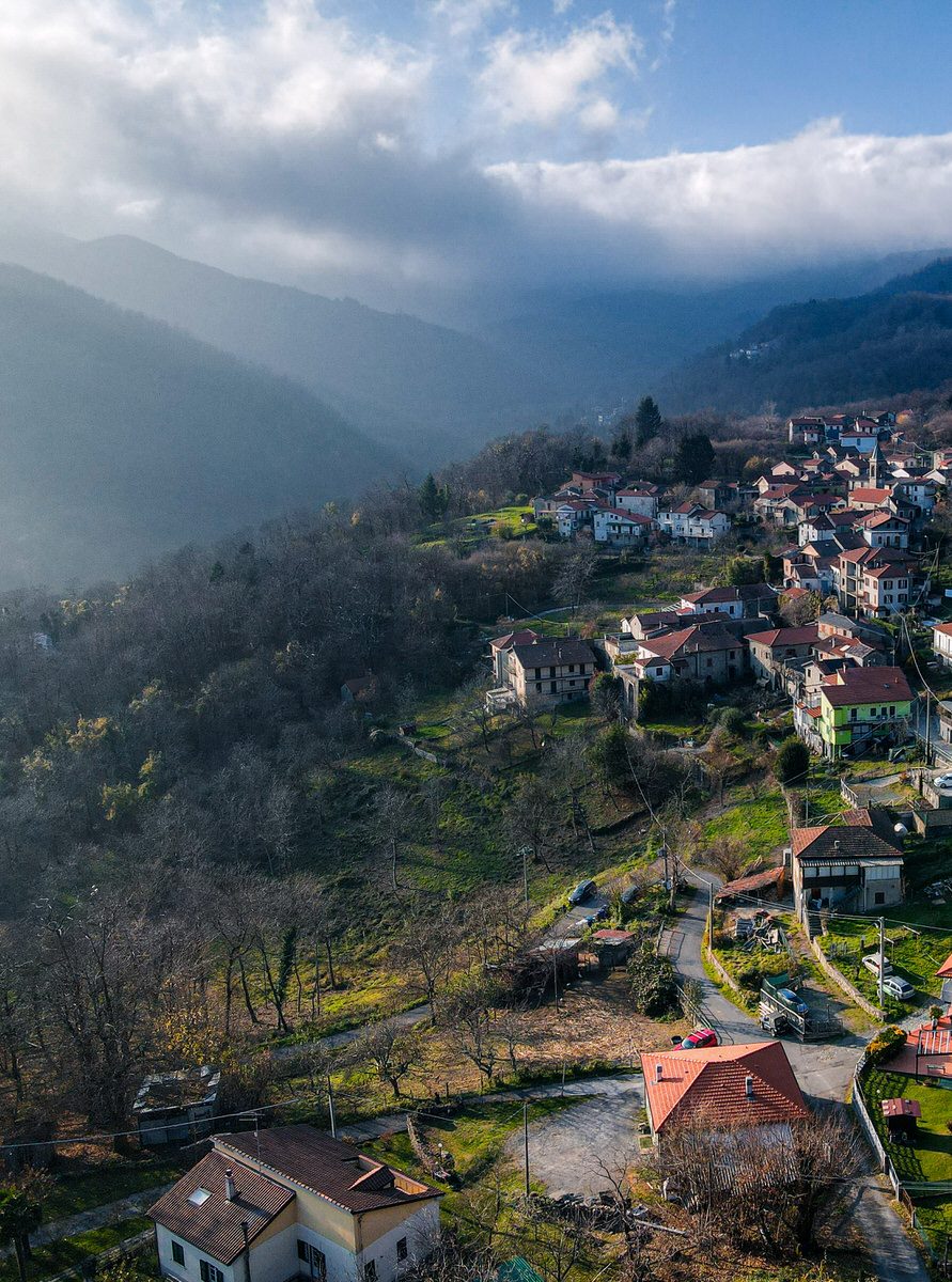 Paysage de montagne autour de Guinadi