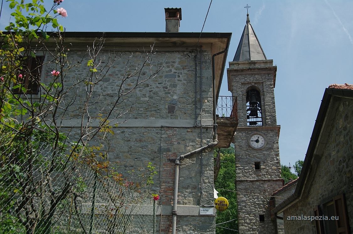 Guinadi · In paese