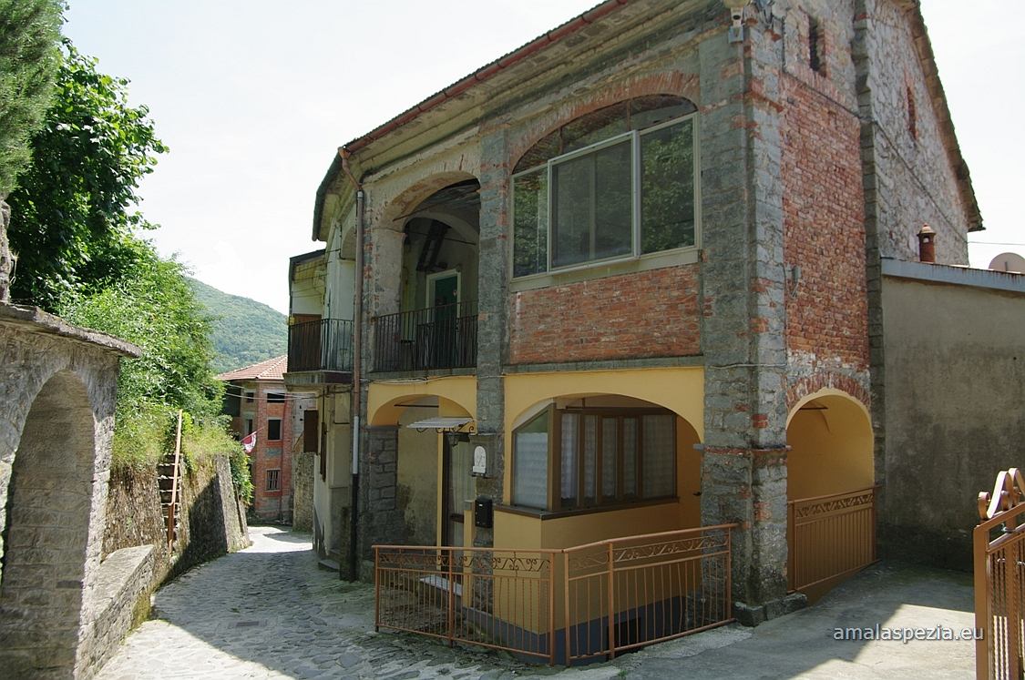Guinadi · Case