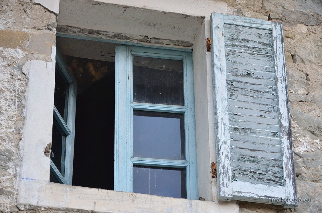 Guinadi · Finesta della vecchia casa