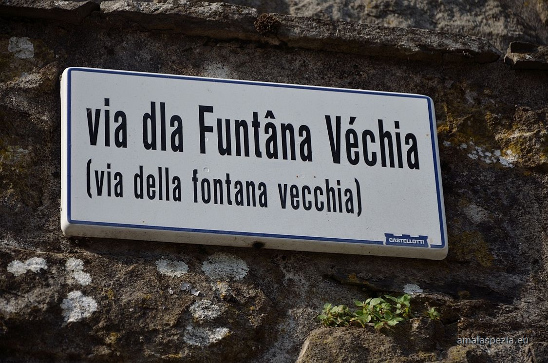 Guinadi · Targa segnaletica