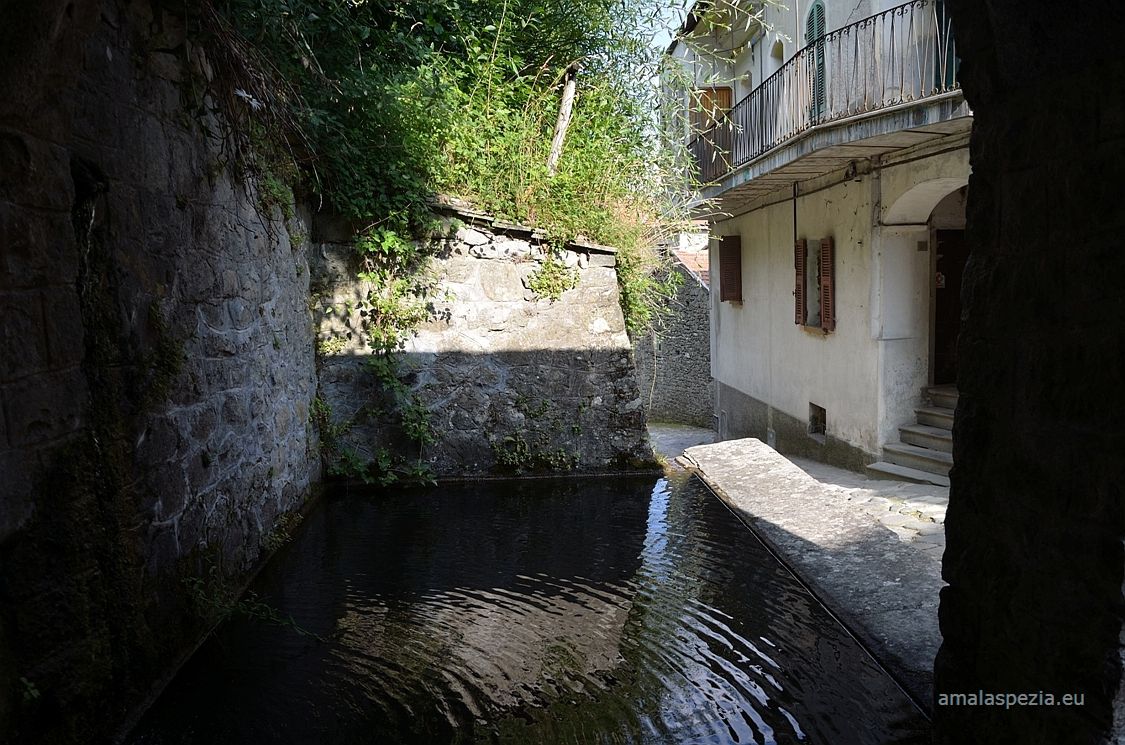 Guinadi · Dal lavatoio
