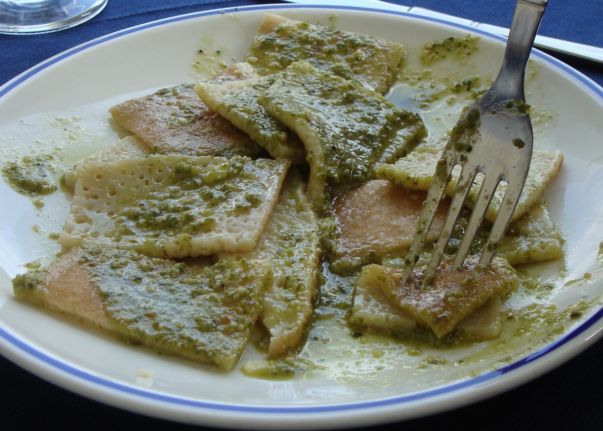 Testaroli ou panigacci au pesto à Pontremoli
